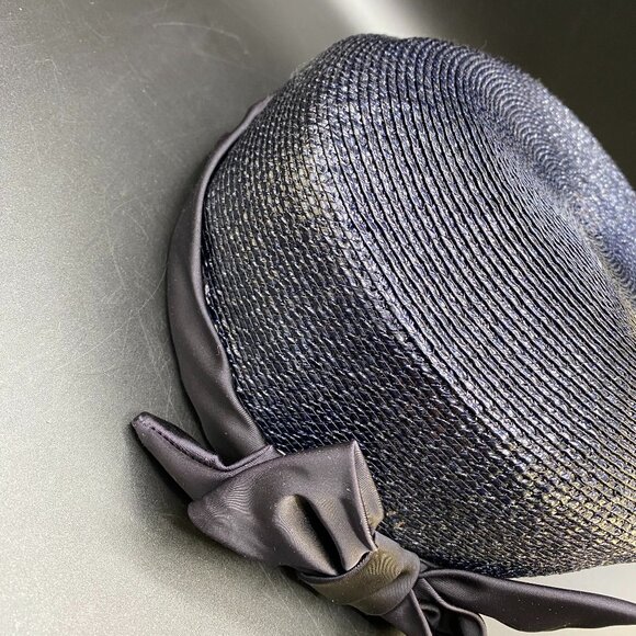Vintage Darcel Pill Box Straw Hat Large Ribbon Trim Black Made in VTG USA - Picture 4 of 13